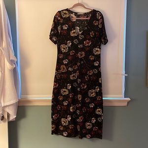 Midi dark flora short sleeve dress